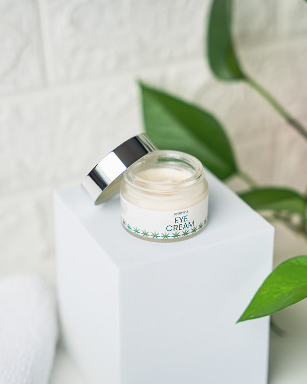 KREMA ZA PREDEO OKO OČIJU - CBD oil